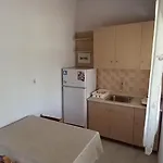 Nyaraló Filio *
